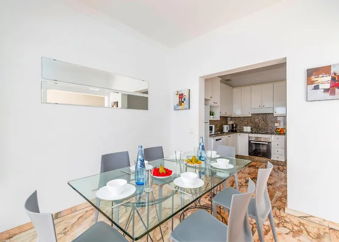 ヴィラ Siesta By *