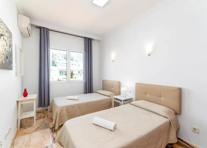 ヴィラ Siesta By *